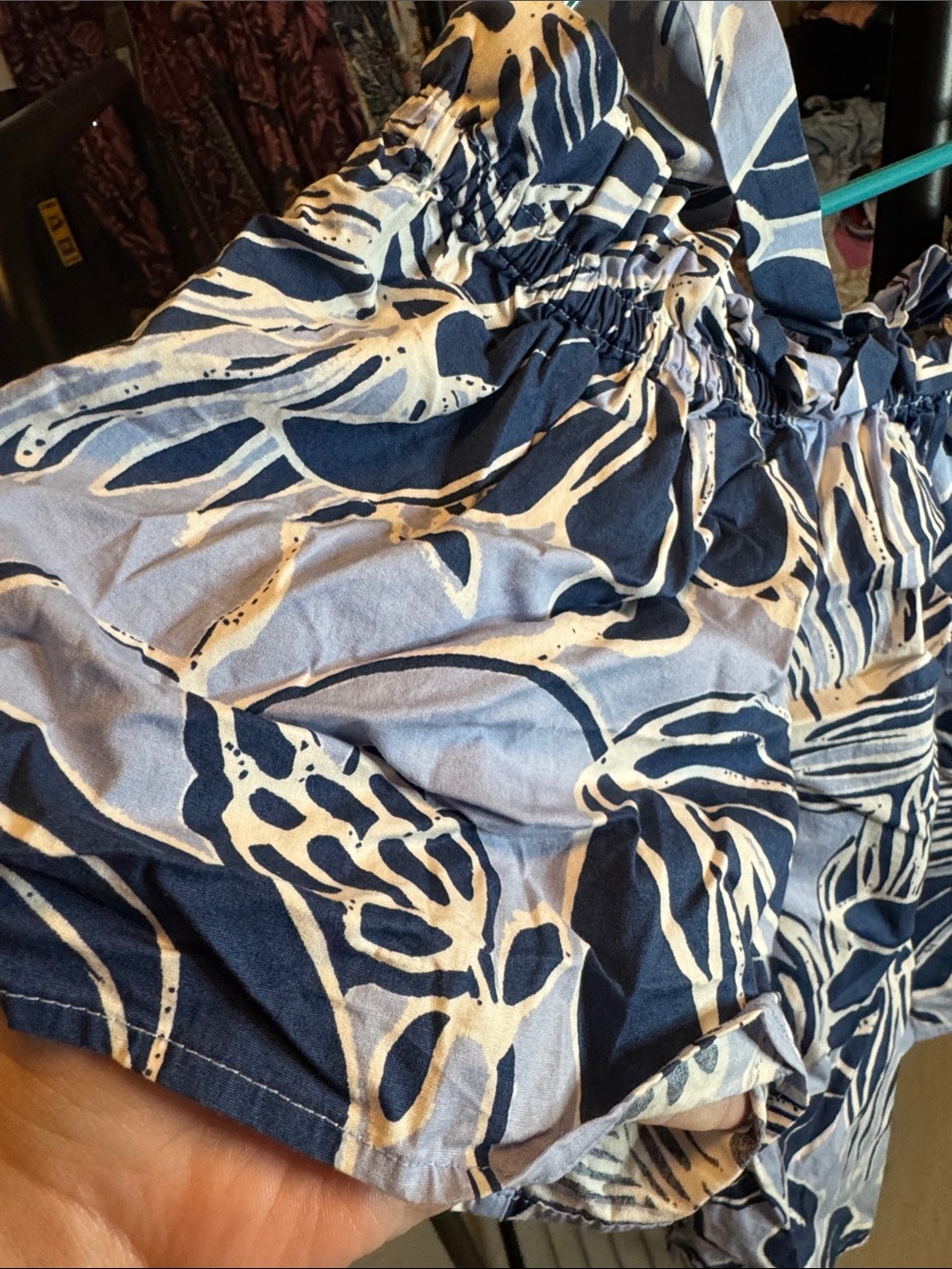 Natori Off Shoulder Blouse - Picture 5 of 9